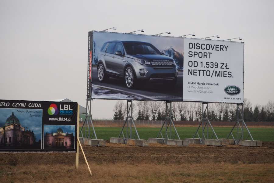 Powierzchnie reklamowe - Kostomłoty Lotos>Jelenia Góra Land Rover