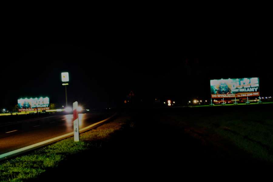 Powierzchnie reklamowe - Kostomłoty Orlen>Wrocław Everest Reklamy noc