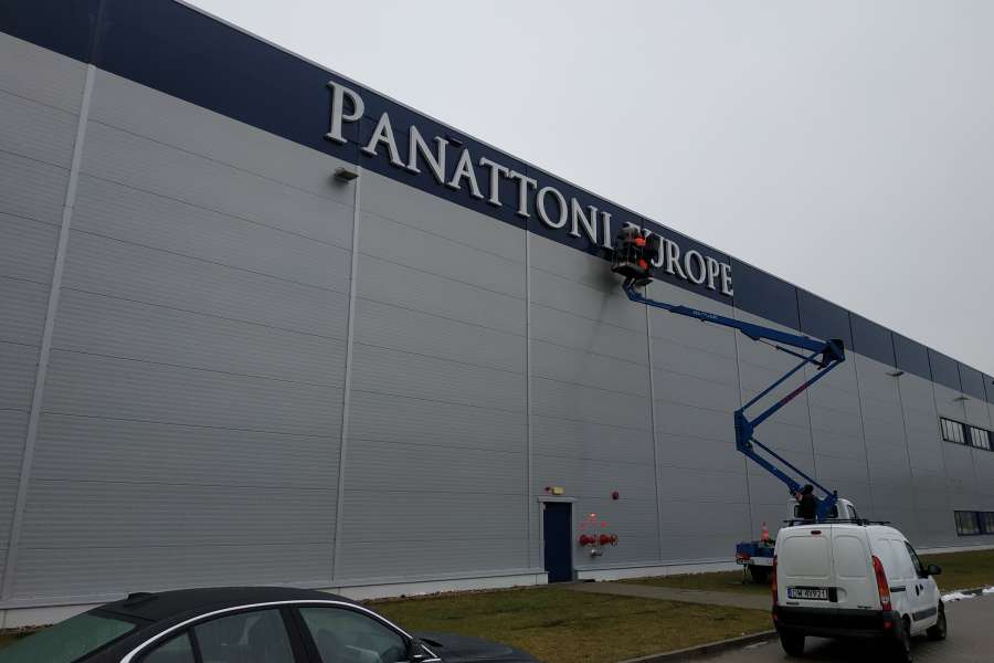 Litery przestrzenne - litery Panattoni Europe Bielany Wrocławskie