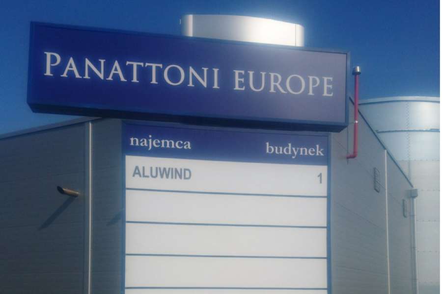 Reklama Świetlna - totem informacyjny 3m Panattoni Europe
