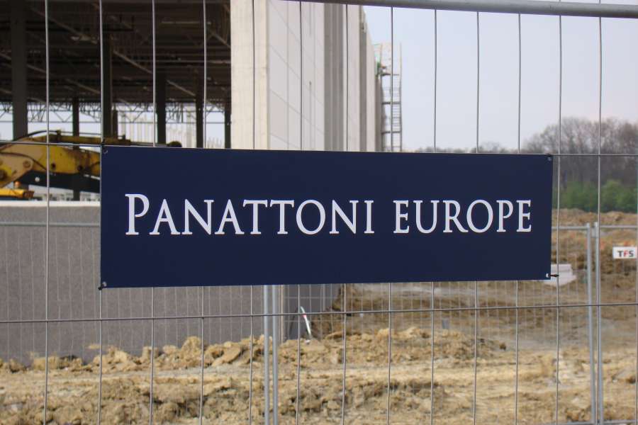 Oznakowanie budynków - tabliczki informacyjne z dibondu Panattoni