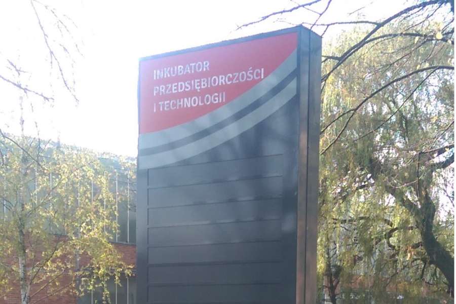 Pylon informacyjny WPT Wrocław