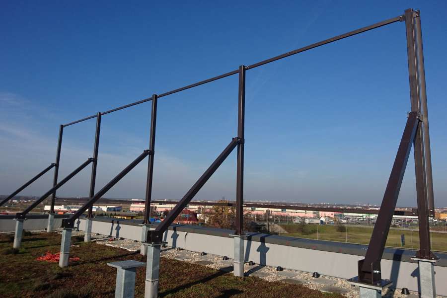 Galeria Everest - konstrukcja reklamowa na dachu biurowca BBP