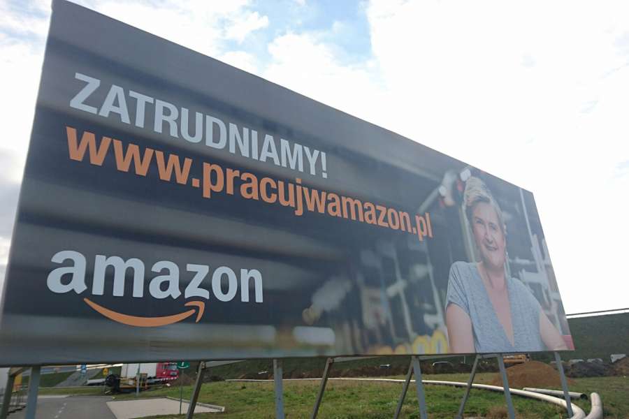 Galeria Everest - konstrukcja reklamowa wielkoformatowa Amazon