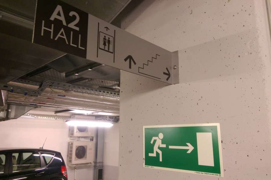 Galeria Everest - oznakowanie parkingów - tablice informacyjne