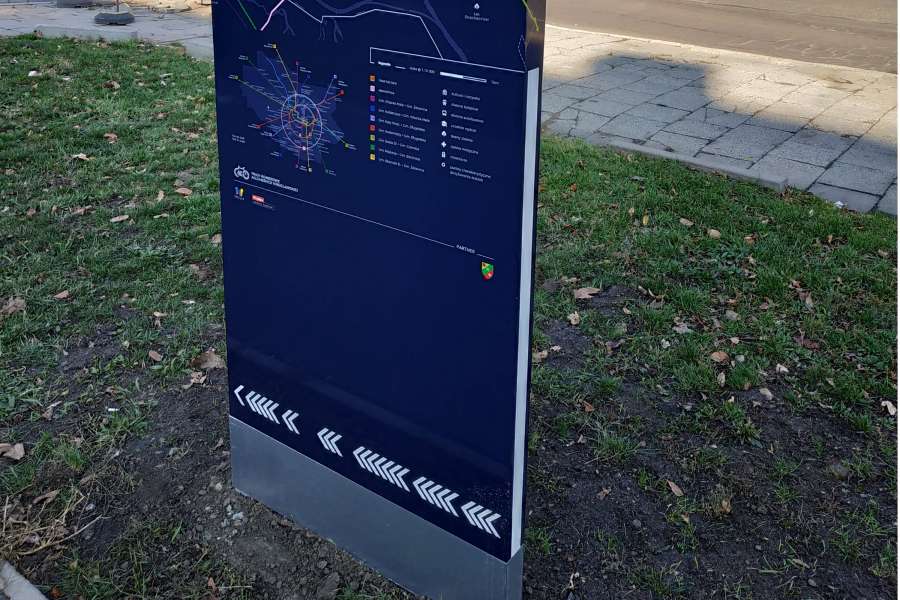 Galeria Everest - totem informacyjny rowerowy Wrocław