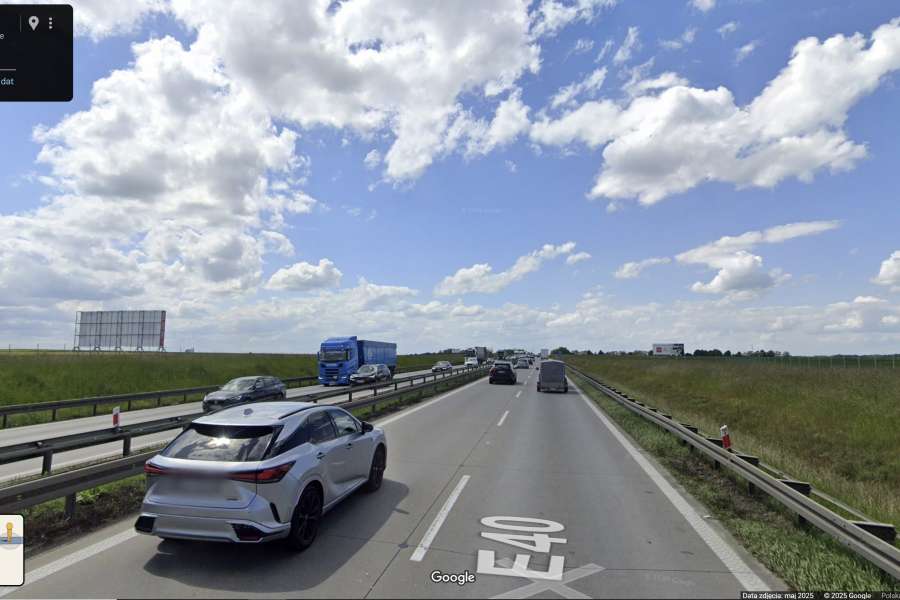 Powierzchnie reklamowe - A4 Kąty Wrocławskie, kierunek Legnica, dwie konstrukcje